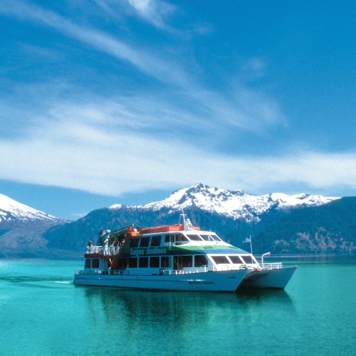 Andean Lake Crossing - Bariloche.Org English