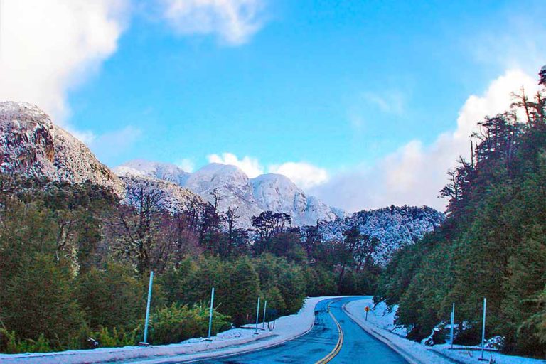Pasos hacia Chile desde el Sur Argentino