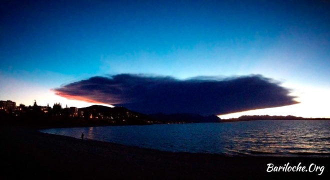 Pluma Volcán Calbuco
