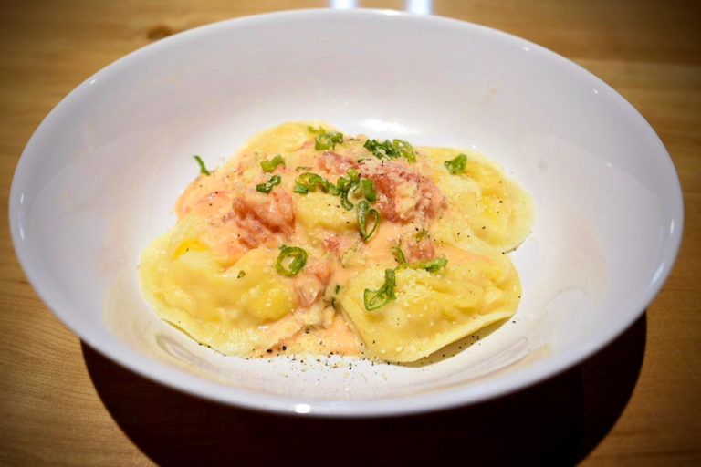 Sorrentinos de calabaza y queso provolone